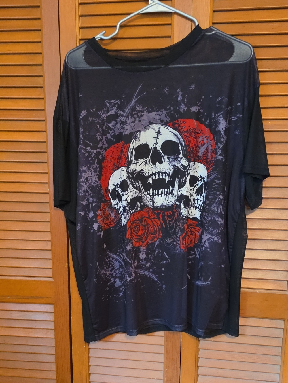 Black Skull & Roses Graphic Jersey Tee - Men